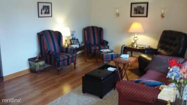 Main picture of S Marshall Dr