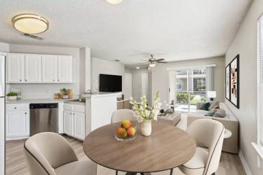 Main picture of Laguna Place