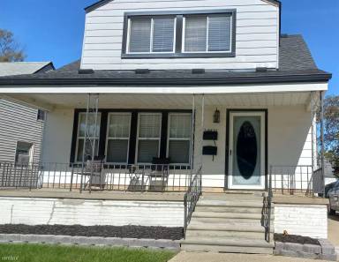 Main picture of 24738 Cherry St