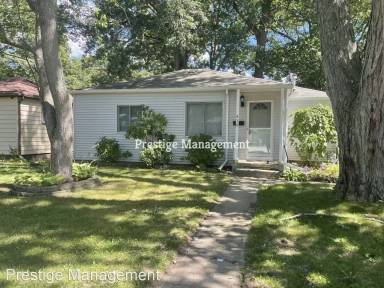 Main picture of 439 S Lawrence St