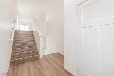Main picture of 1615 5th Ave NE