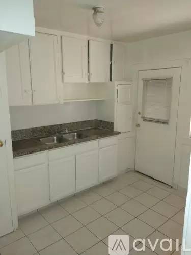 Main picture of 1416 W 59th Pl