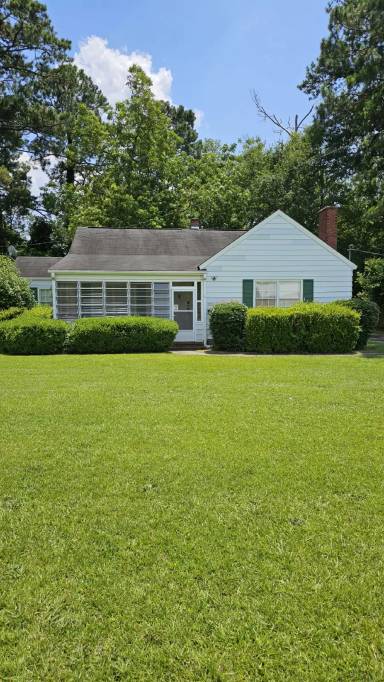 Main picture of 509 Riley Ave