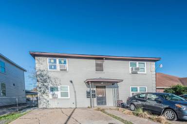 Main picture of 2303 Rosewood St