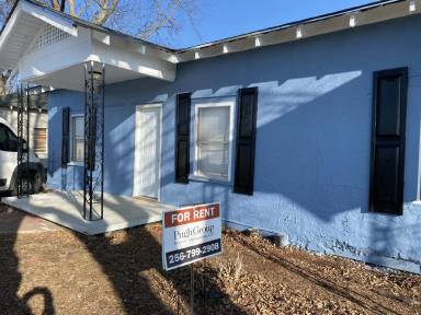 Main picture of 2012 Front St NE