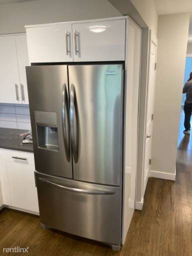 Main picture of 4582 Manhattan College Pkwy