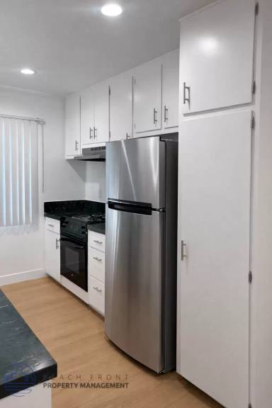 Main picture of 442 Newport Avenue - 5