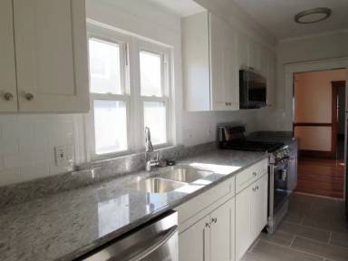 Main picture of 253 E Squantum St