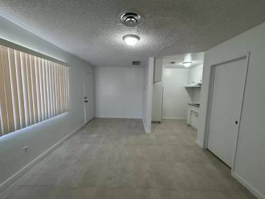 Main picture of 2521 Bishop Dr