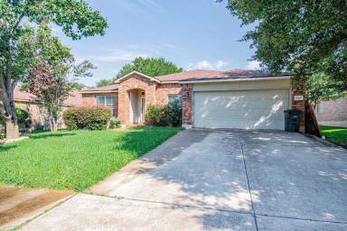 Main picture of 5619 Tumbled Stone Dr