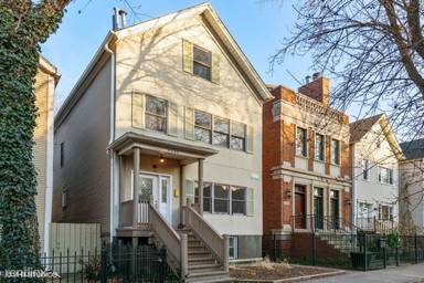 Main picture of 2537 N Wayne Ave
