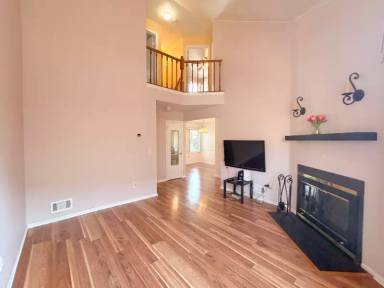 Main picture of 79 Renaissance Ln