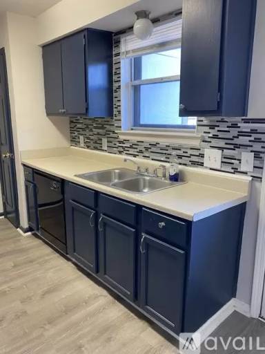 Main picture of 1735 Boulevard de Province