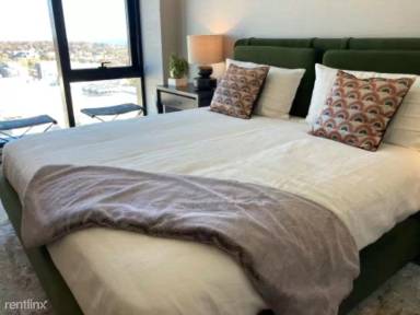 Main picture of Stella New Rochelle