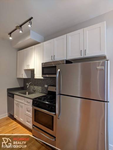 Main picture of 2420 N Kedzie Blvd