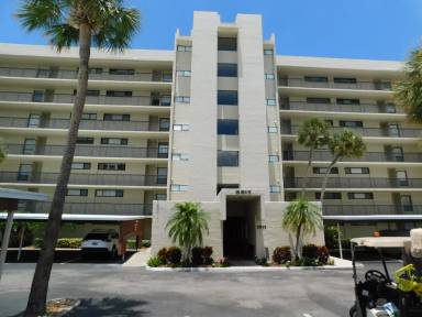 Main picture of 2617 Cove Cay Dr