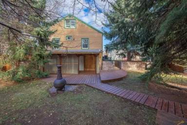 Main picture of 617 Saint Cloud St