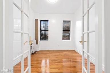 Main picture of 274 Mott St