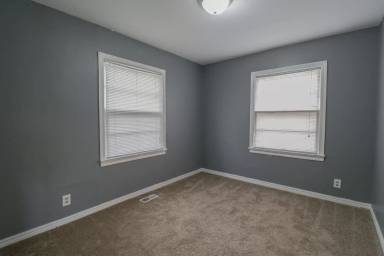 Main picture of 2312 S Topeka Ave