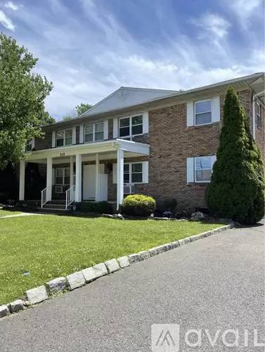 Main picture of 515 Bound Brook Rd