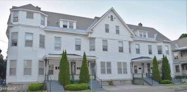 Main picture of 4 Hickok Pl