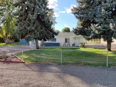 Main picture of 44102 N Dimmick Rd