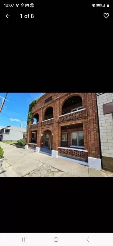 Main picture of 1736 E 3rd St