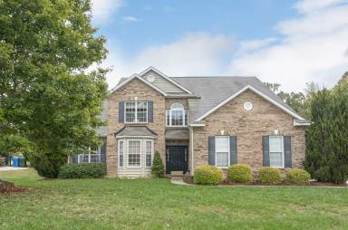 Main picture of 9637 Belloak Ln