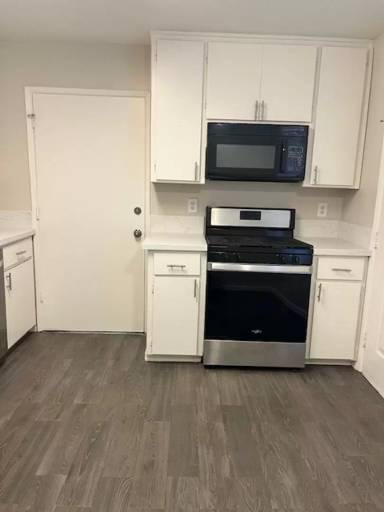 Main picture of 5824 Auburn St
