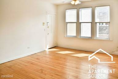 Main picture of 2616 N Marshfield Ave