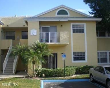 Main picture of Reflections at Pembroke Pines Apartments