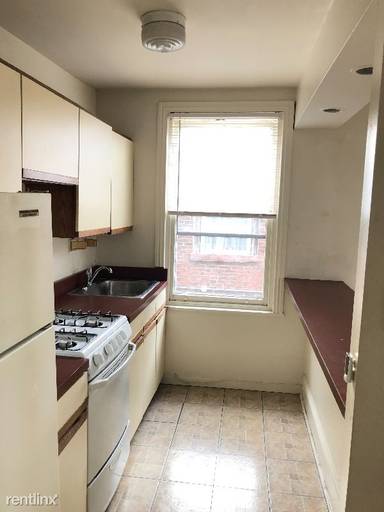 Main picture of 1931 Spring Garden St