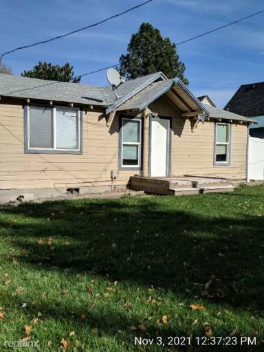 Main picture of 251 Hagerman Ave E