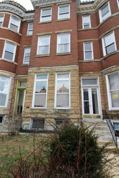Main picture of 2829 Saint Paul St