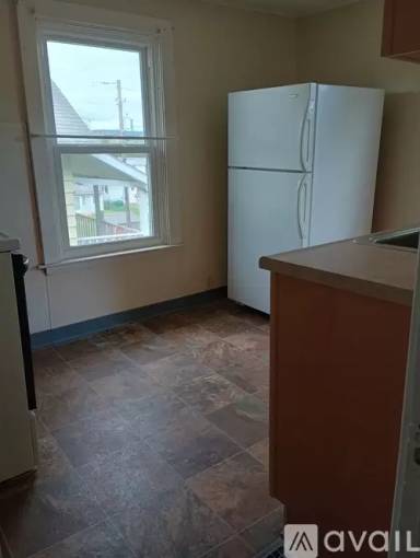 Main picture of 475 Bayard St