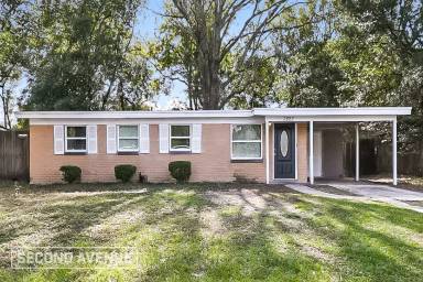 Main picture of 7522 Legrande St S