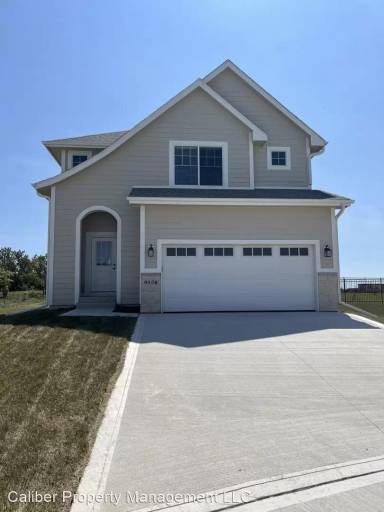 Main picture of 9108 S 91st Ct