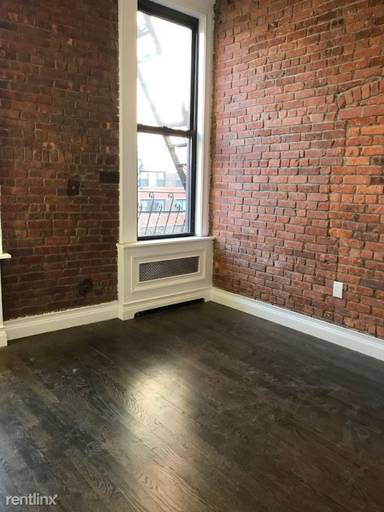 Main picture of 350 3rd Ave
