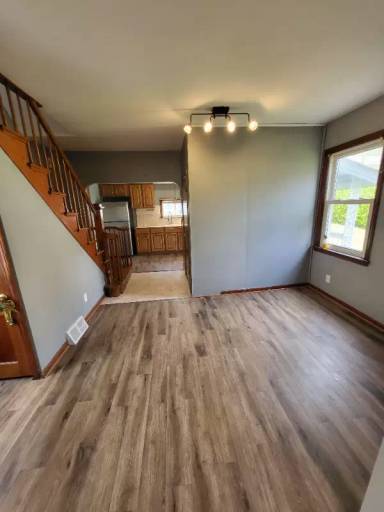 Main picture of 459 E Long Ave