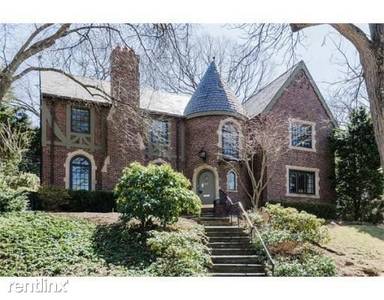 Main picture of 50 Willow Cres