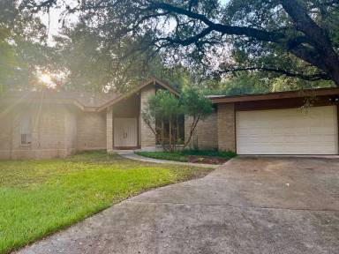 Main picture of 11103 Whisper Hollow St