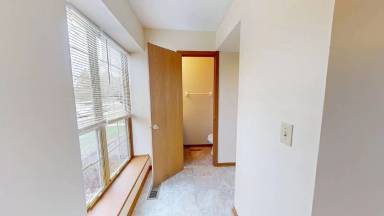 Main picture of 5917 Shadow Lake Cir