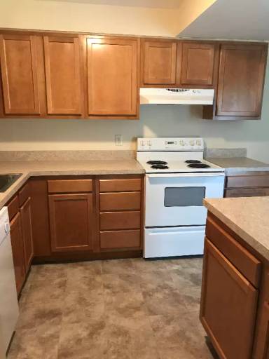 Main picture of 5599 Thompson Rd