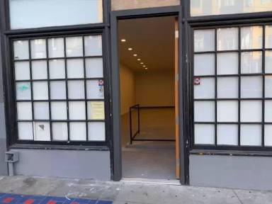 Main picture of 1906 Mission St
