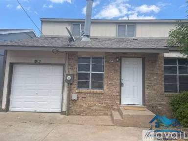 Main picture of 1006 Glenna St