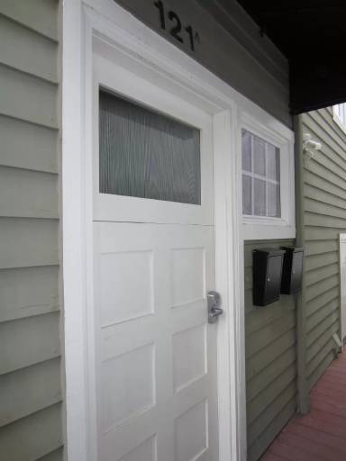 Main picture of 121 36th St