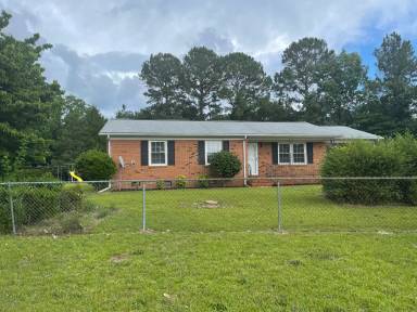 Main picture of 603 Freda Ct