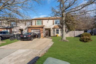 Main picture of 54 Hopewell Ln