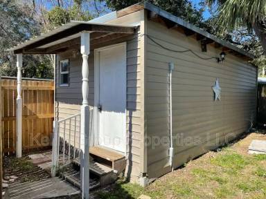Main picture of 5701 Middlesex Dr