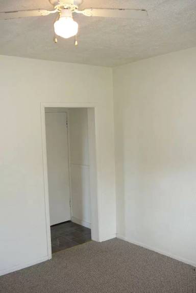 Main picture of 1913-1915 Victoria Ave